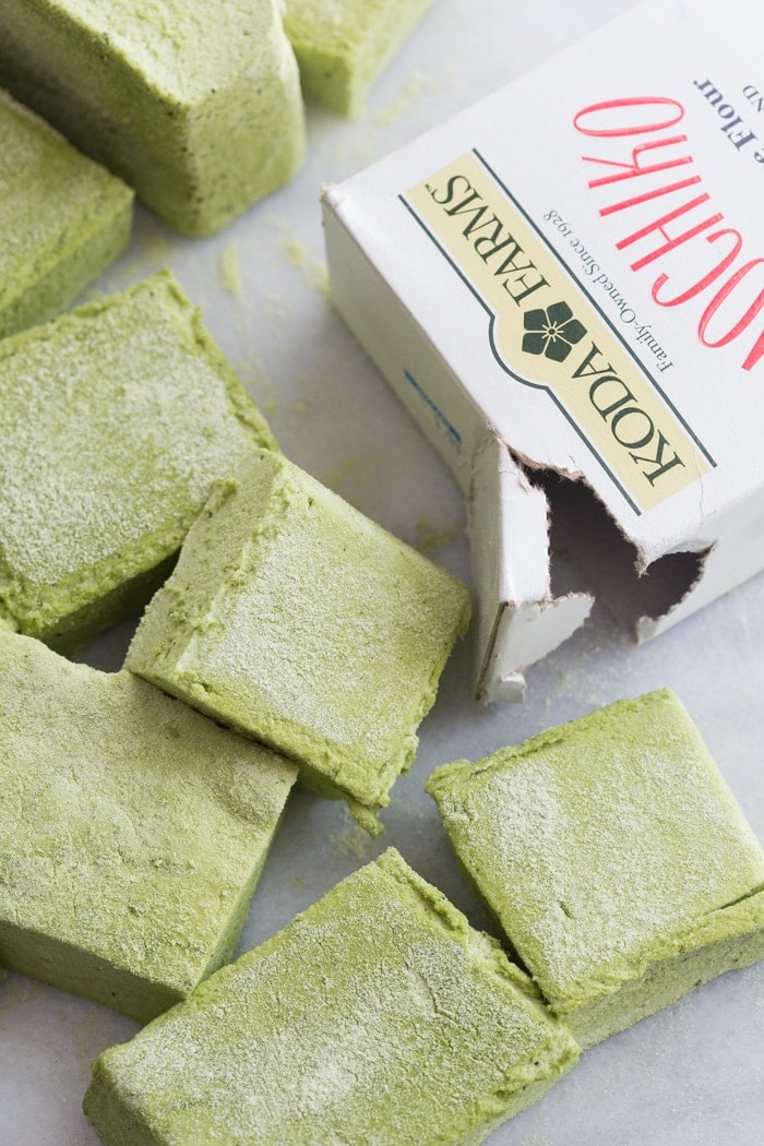 Matcha Marshmallows. Soft and pillowy, sweet and earthy. You need these... because I said so. /// 40 Aprons