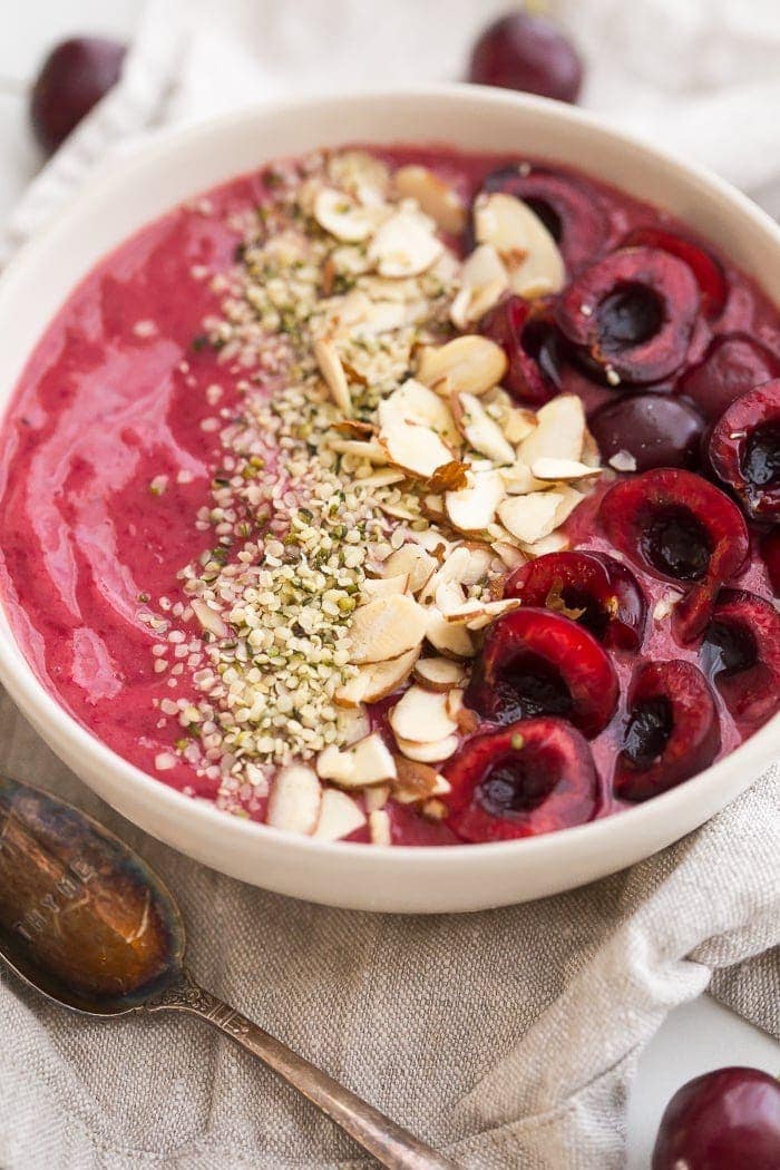 Cherry smoothie bowl