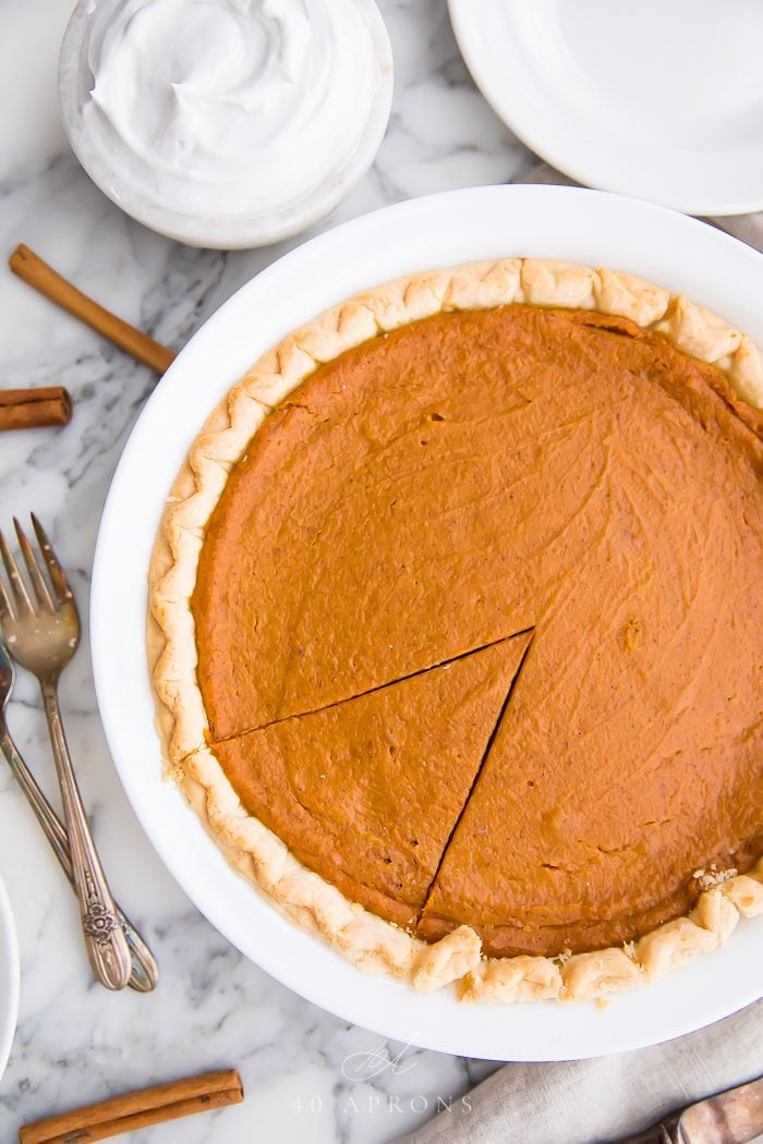 A baked vegan pumpkin pie