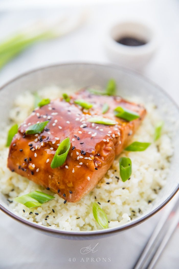 Teriyaki salmon garnished with sliced of green onion