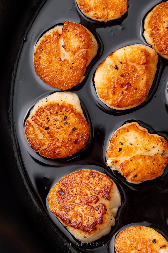 scallops in cast iron skillet