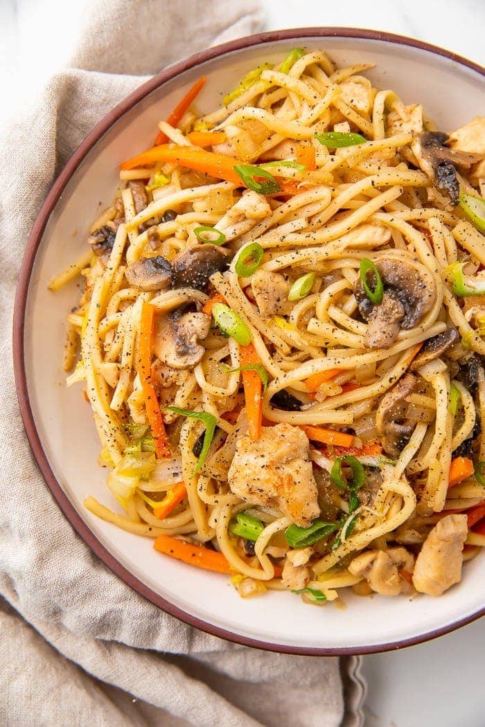 Overhead photo of a bowl of Whole30 chicken lo mein