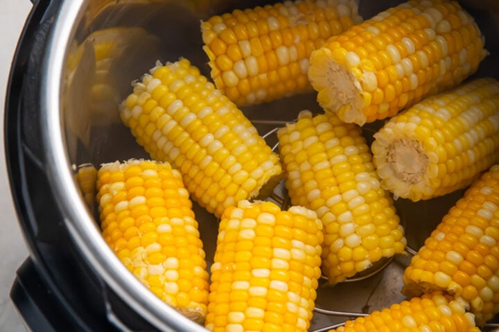 Corn cobs in the Instant Pot.