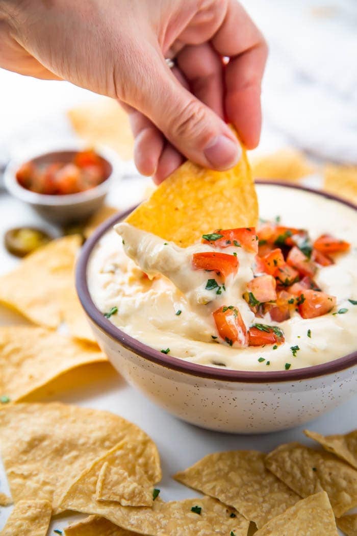 Vegetarian crockpot queso dip recipe