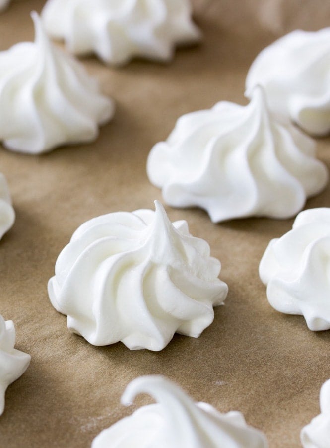 White meringue cookies