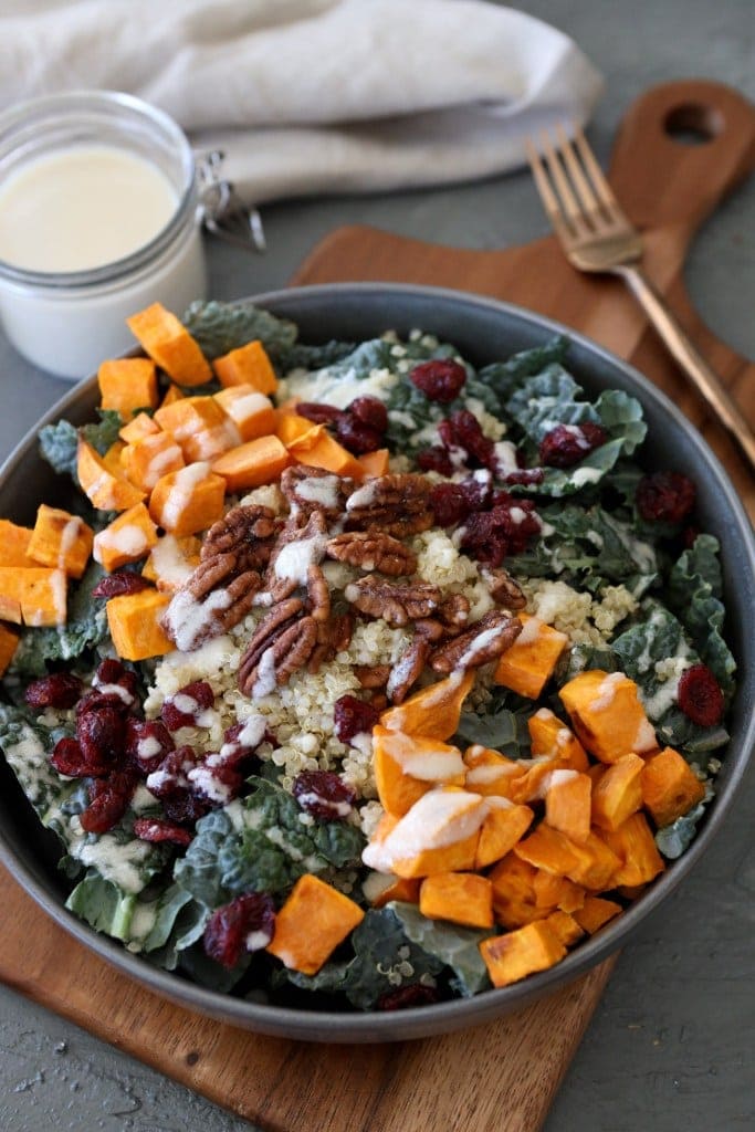 Kale and quinoa grain bowl