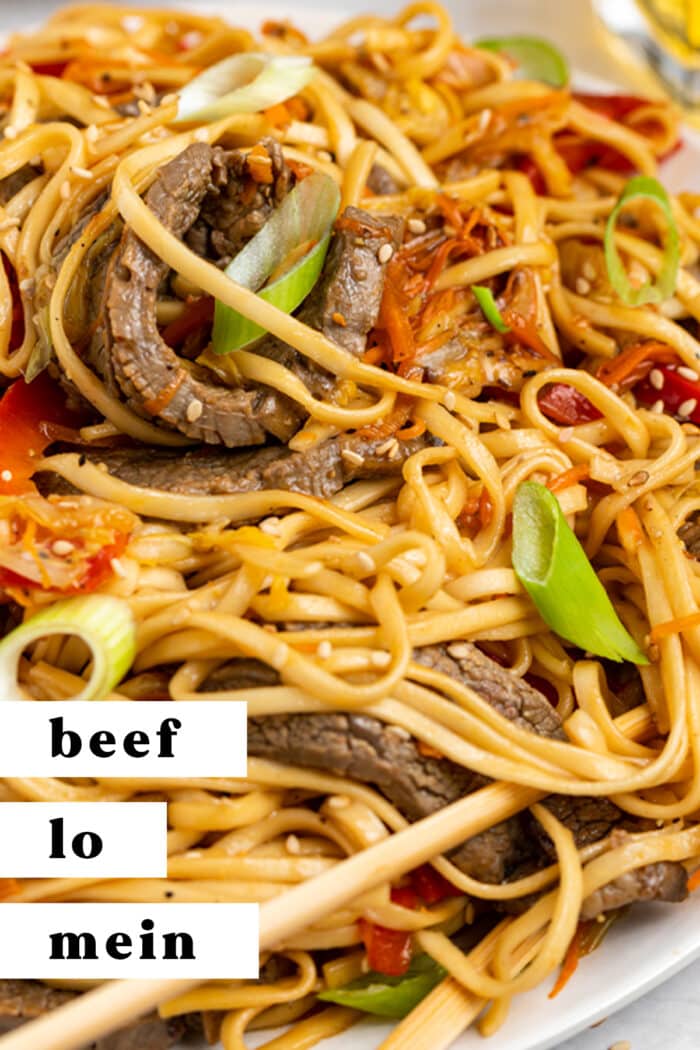 Pin graphic for beef lo mein