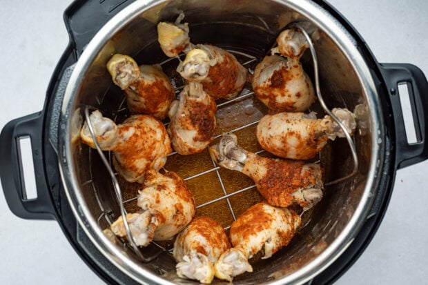 Instant-Pot-Chicken-Legs-4