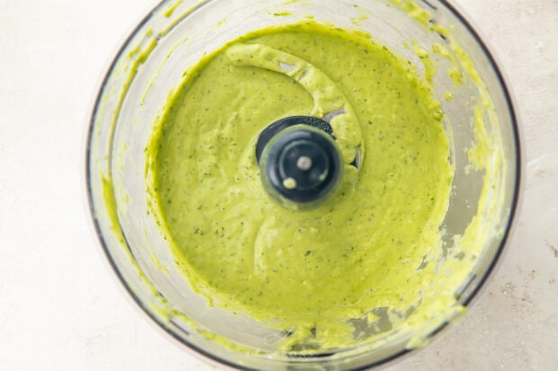 Avocado dressing in food processor