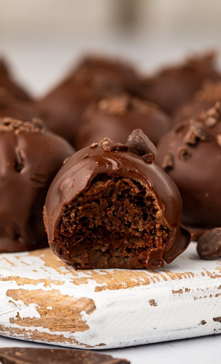 Keto cake ball