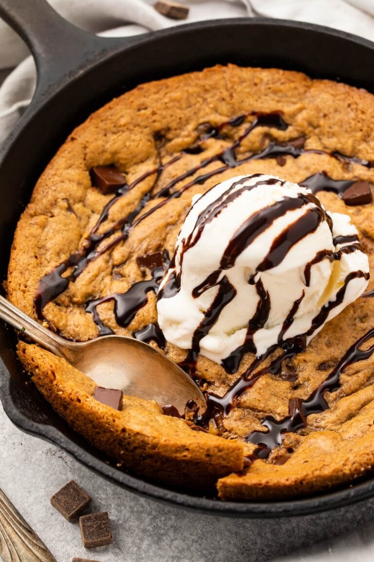 paleo skillet chocolate chip cookie