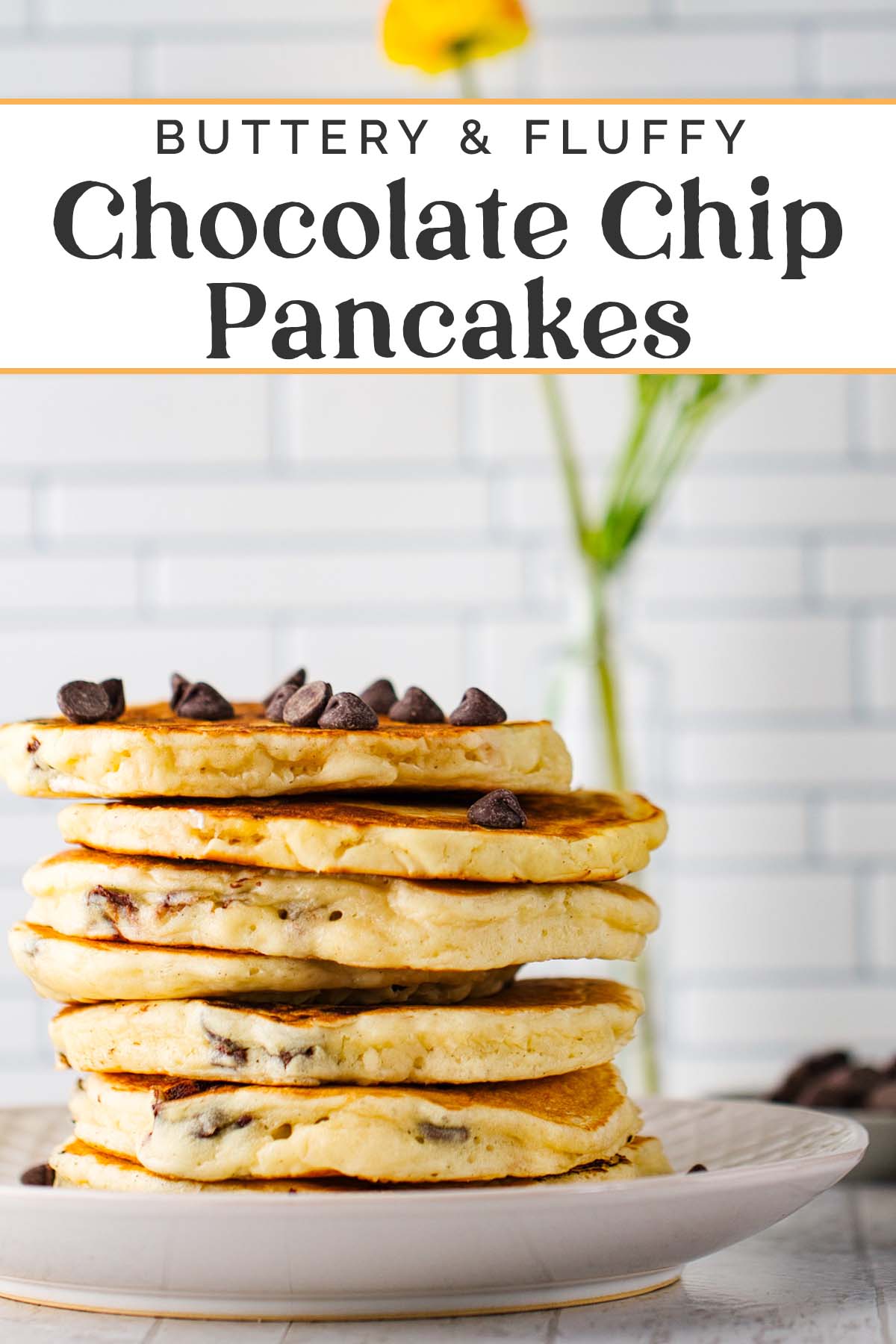 Pin graphics for chocolate chip pancakes.